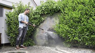 Pressure washer