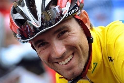 Alejandro Valverde (Caisse d'Epargne) was relaxed before the final defence of his leader's jersey.