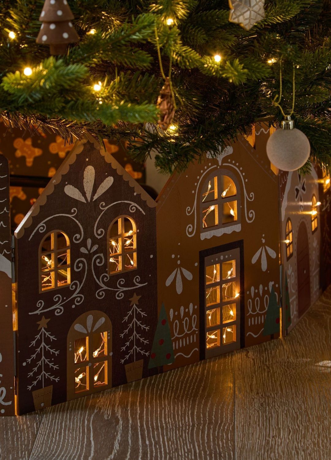 picture of wooden gingerbread christmas tree skirt