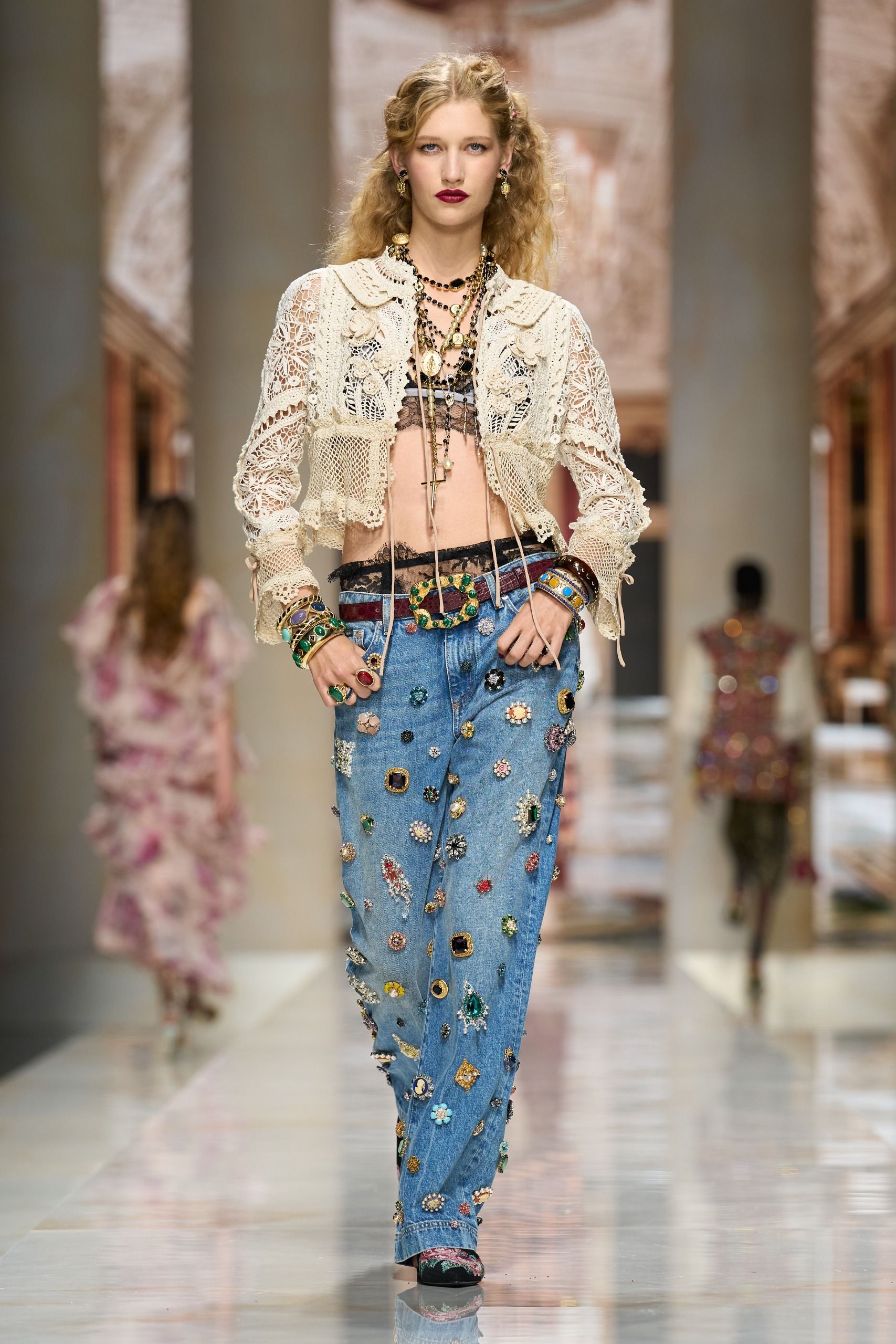 Dolce & Gabbana S/S 2027 runway show