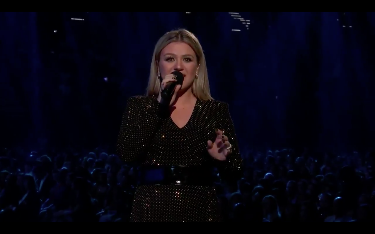 Kelly Clarkson&amp;#039;s call to action.