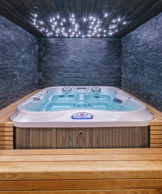 hot tub with lights