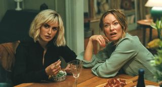 (L-R) Pen&eacute;lope Cruz and Olivia Wilde in "The Invite" (2026).
