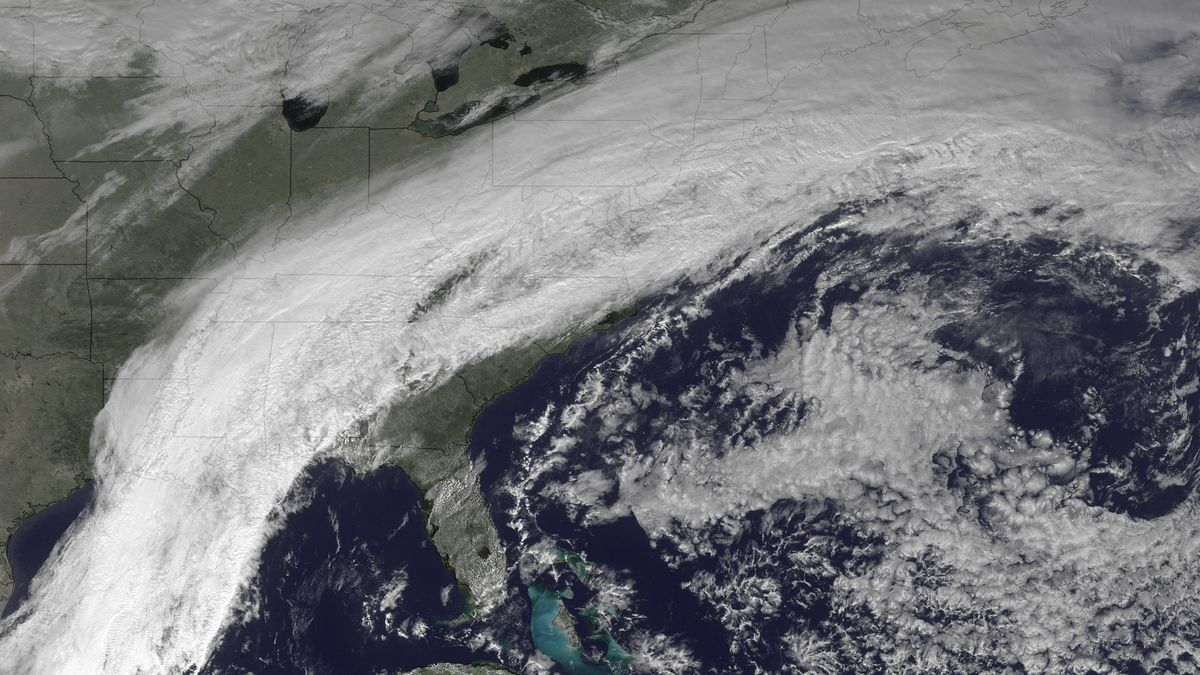 Stalled cold front over the Eastern United States