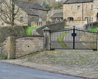 Rustic driveway made with stone setts