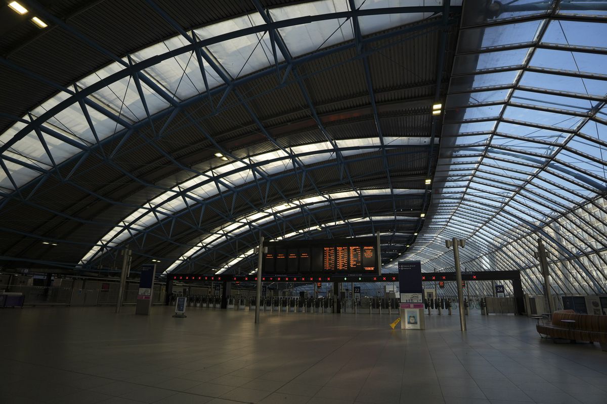 Sigma 12mm f/1.4 DC | C image quality test shot showing architecture and interior performance