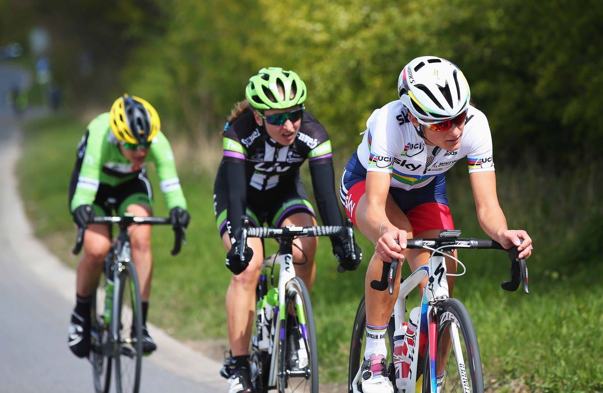Lizzie Armitstead on the attack at the Women's Tour de Yorkshire.