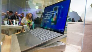 Acer Swift 16 AI