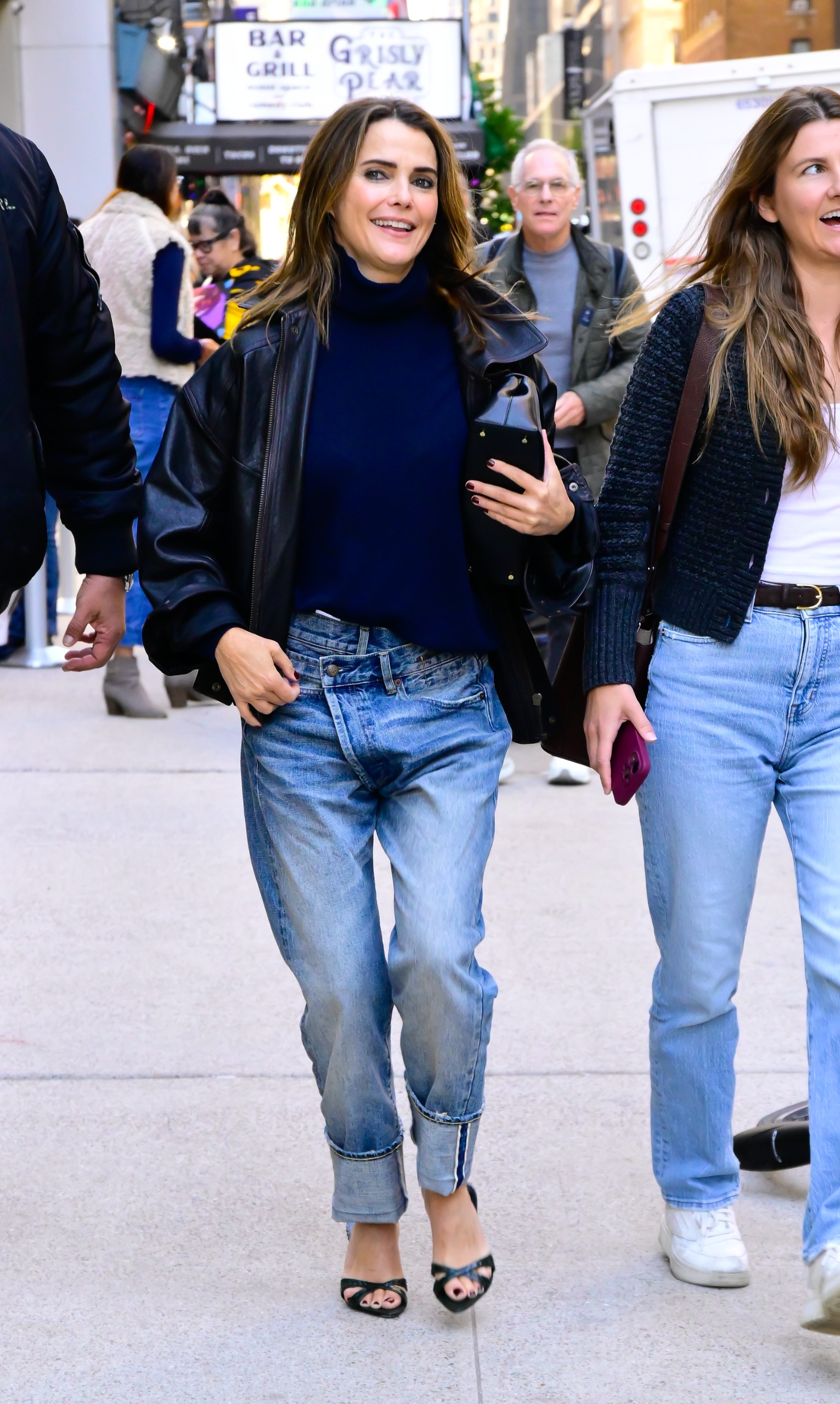 Keri Russell wore cuffed denim while promoting The Diplomat in 2025