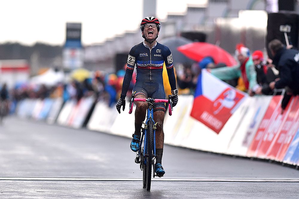 Caroline Mani (France) gets the silver medal in Zolder