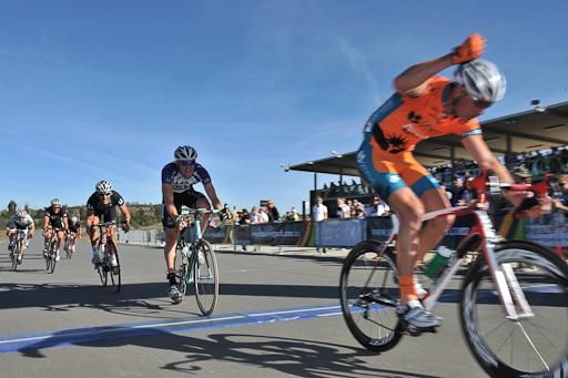 Will Clarke (Genesys Wealth Advisers) repeats his 2009 Canberra Tour stage 3 victory.
