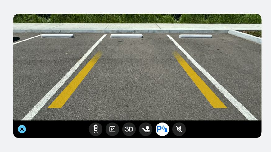 Apple CarPlay reverse camera
