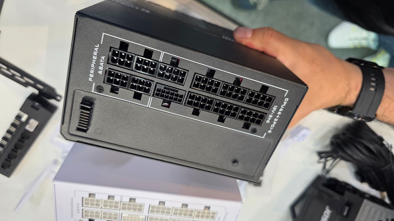 Lian Li RS-series PSUs