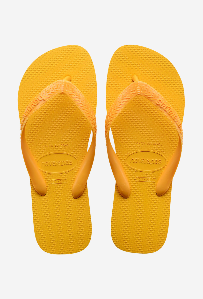 An image of Havianas.