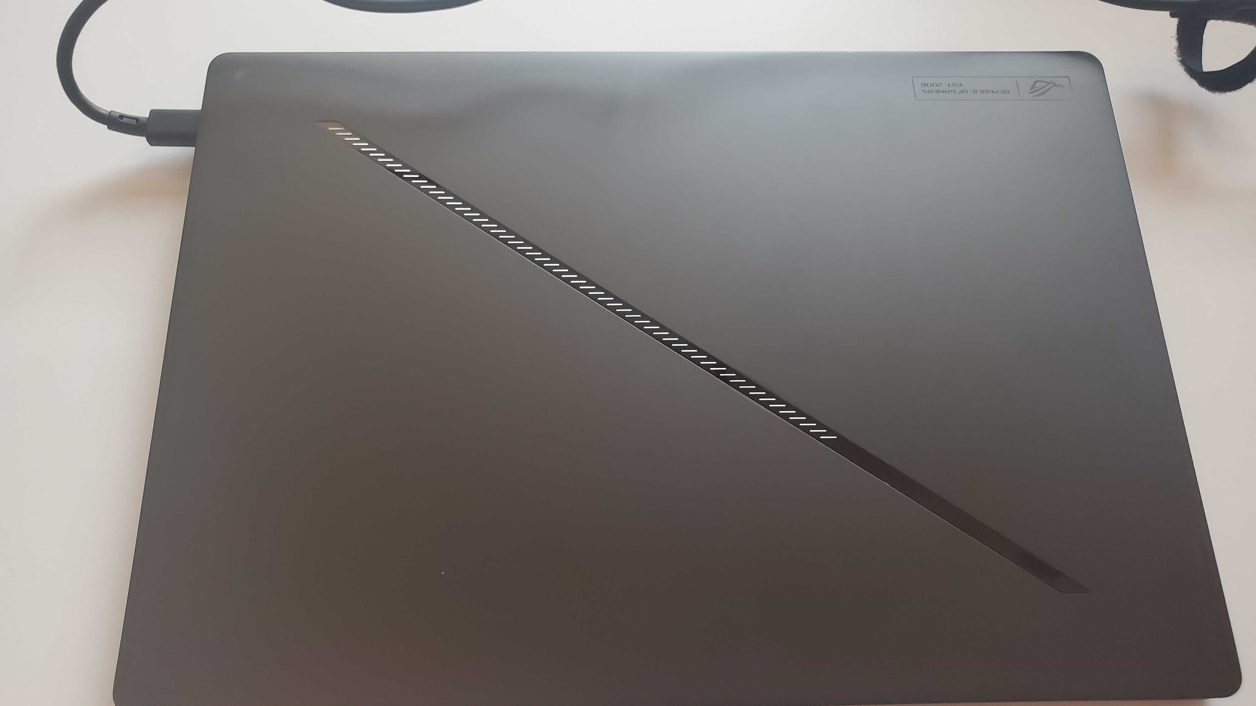 black gaming laptop