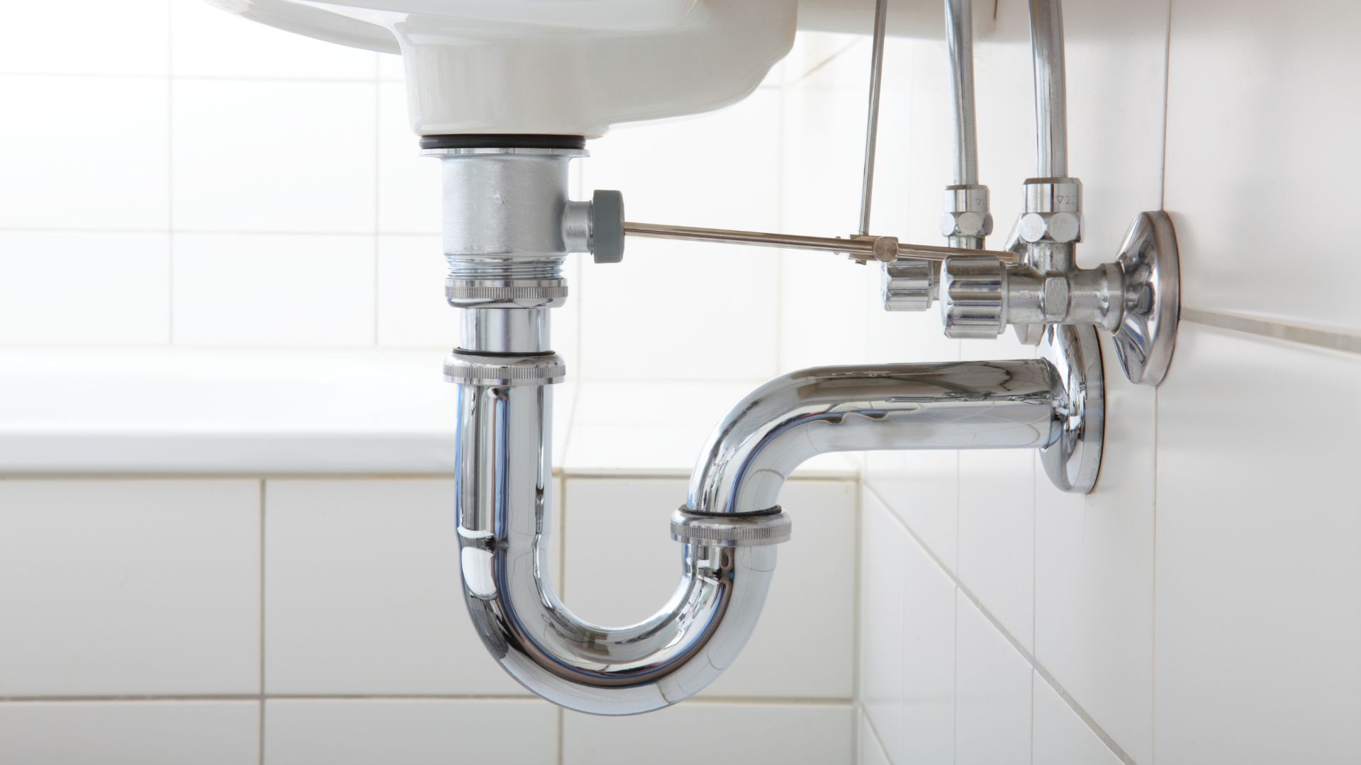 picture of bathroom sink drain
