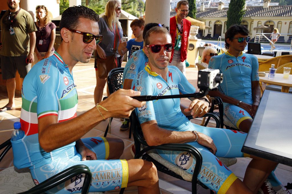 Vincenzo Nibali plays around with a selfie stick