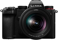 Panasonic Lumix S5 with 20-60mm F3.5-5.6 kit lens|