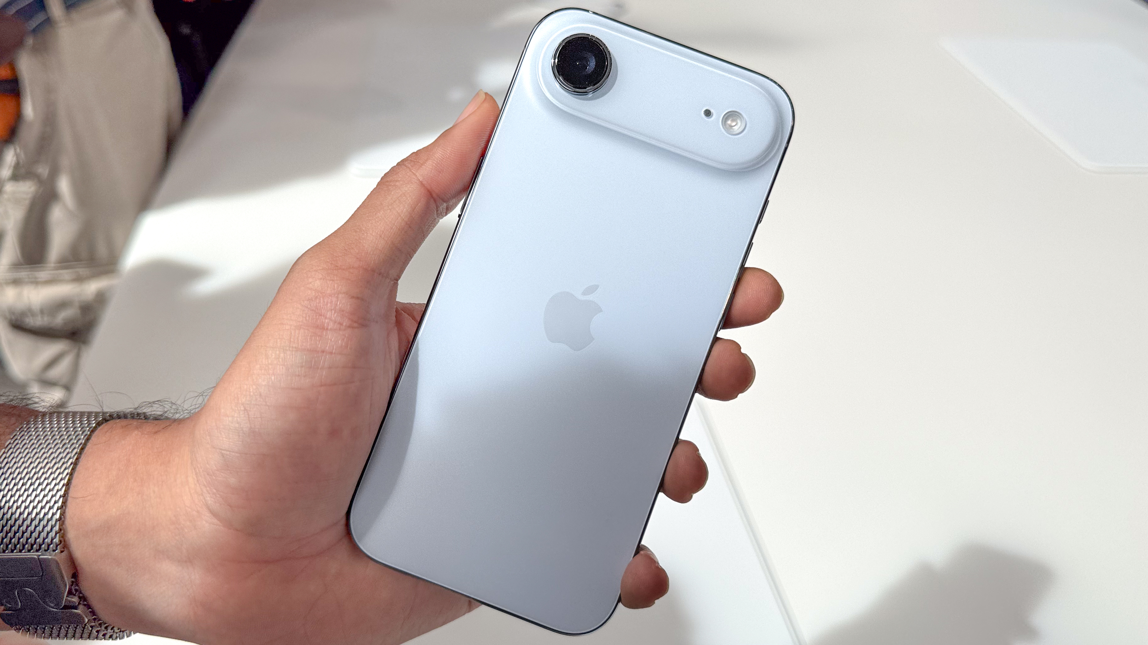 iPhone 17 Air hands-on