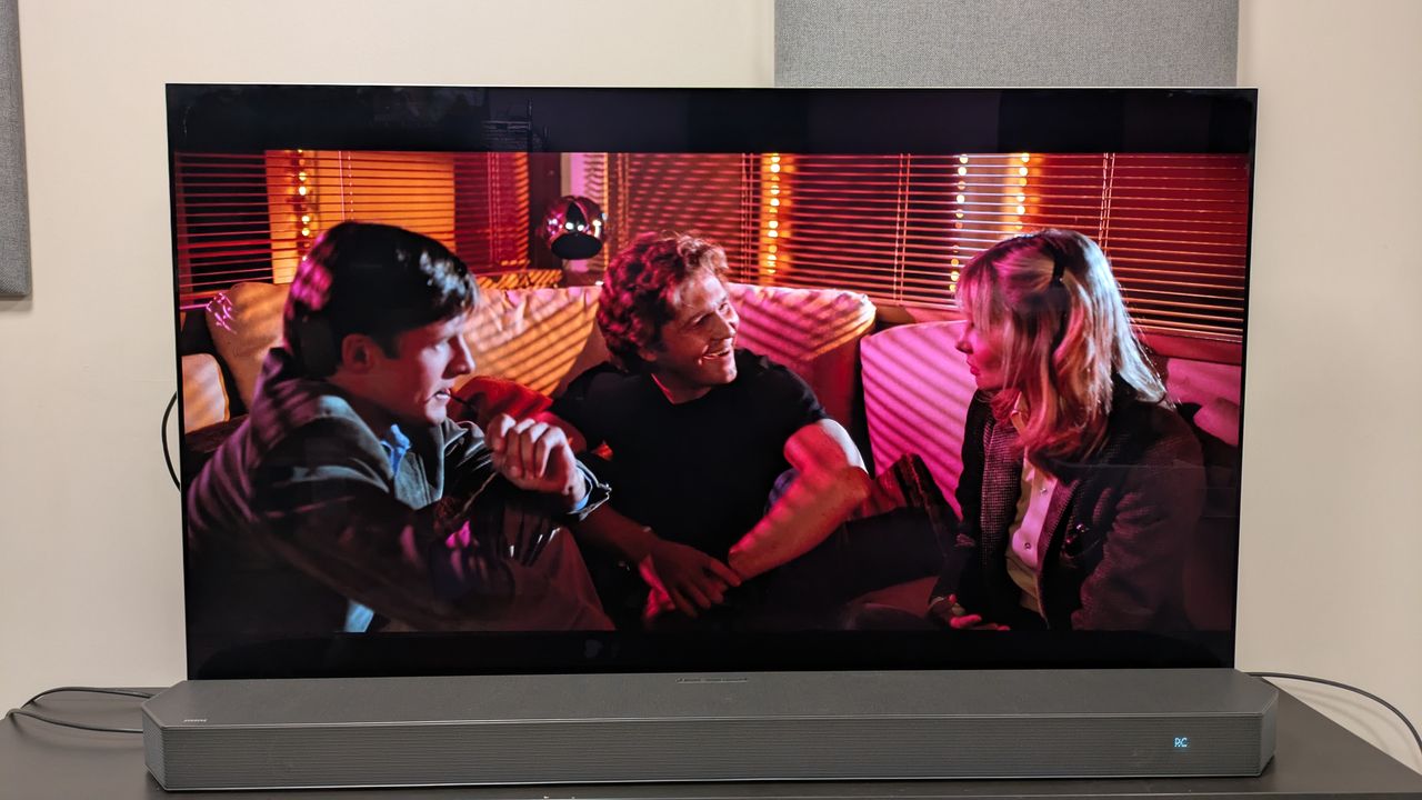 Tron (1982) 4K Blu-ray on LG G5 with Flynn, Alan and Lora on screen