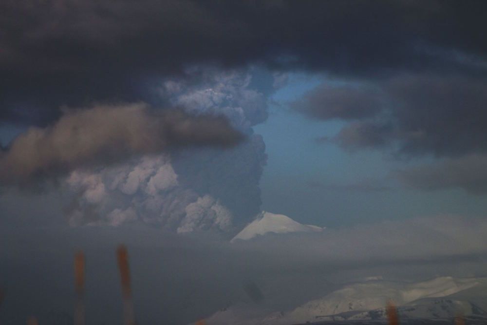 Pavlof volcano eruption