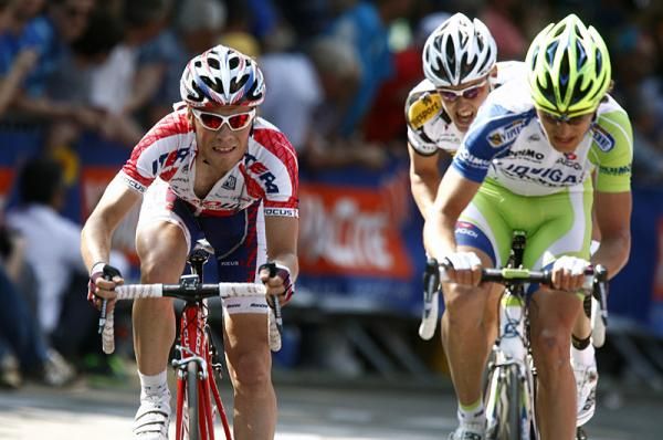 Maxime Vantomme (Katusha), Preben Van Hecke (Topsport Vlaanderen-Mercator) and Maciej Paterski (Liquigas-Cannondale) on the penultimate ascent of the Mur.