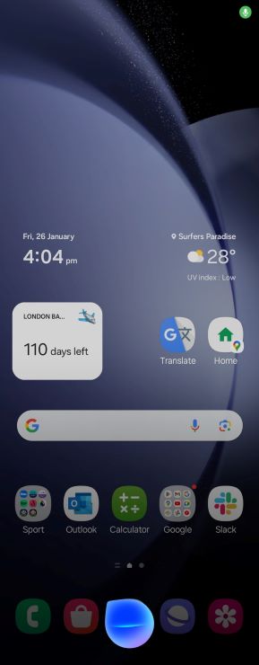 Bixby summoned orb showing up at the bottom of the phone screen