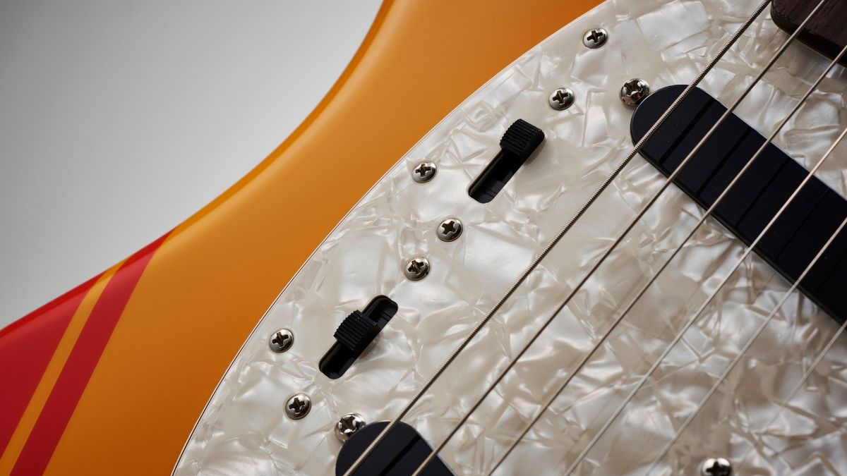 Fender Jaguar vs Mustang What’s the difference? Guitar World