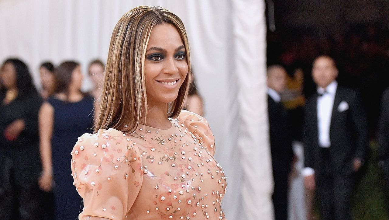 Beyonce Knowles attends the &quot;Manus x Machina: Fashion In An Age Of Technology&quot; Costume Institute Gala at Metropolitan Museum of Art on May 2, 2016 in New York City.