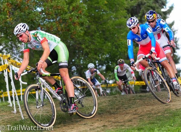 Jeremy Powers (Cannondale-Cyclocrossworld.com) being watched closely by Francis Mourey