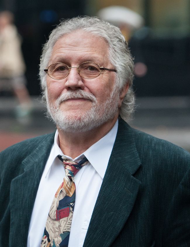 Chuckle Brothers tell court Dave Lee Travis sex charges 