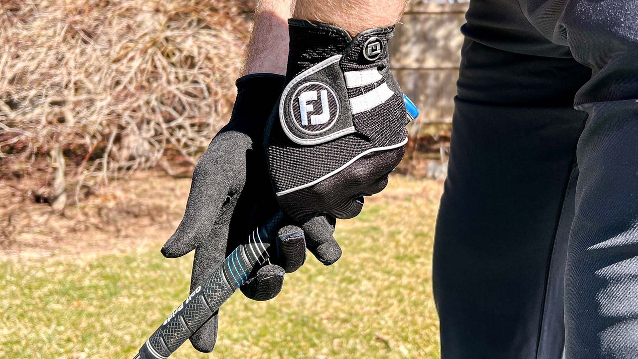 Best golf gloves: