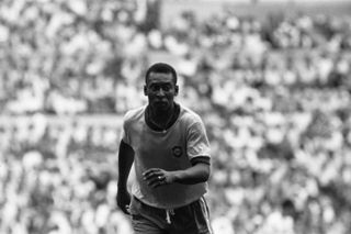 Pelé in action for Brazil against Czechoslovakia at the 1970 World Cup.