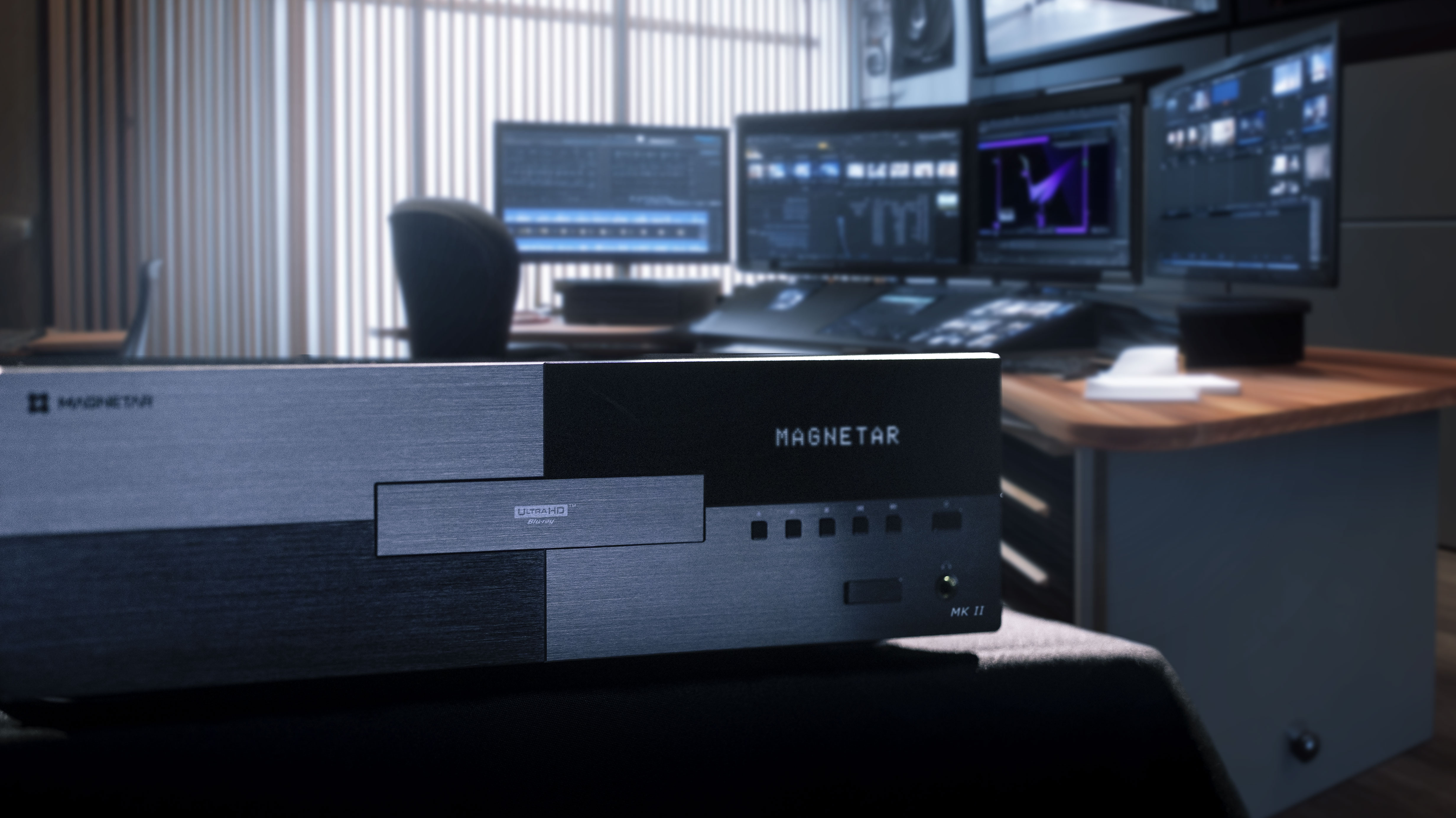 Magnetar UDP900MKII 4K Blu-ray player lifestyle image