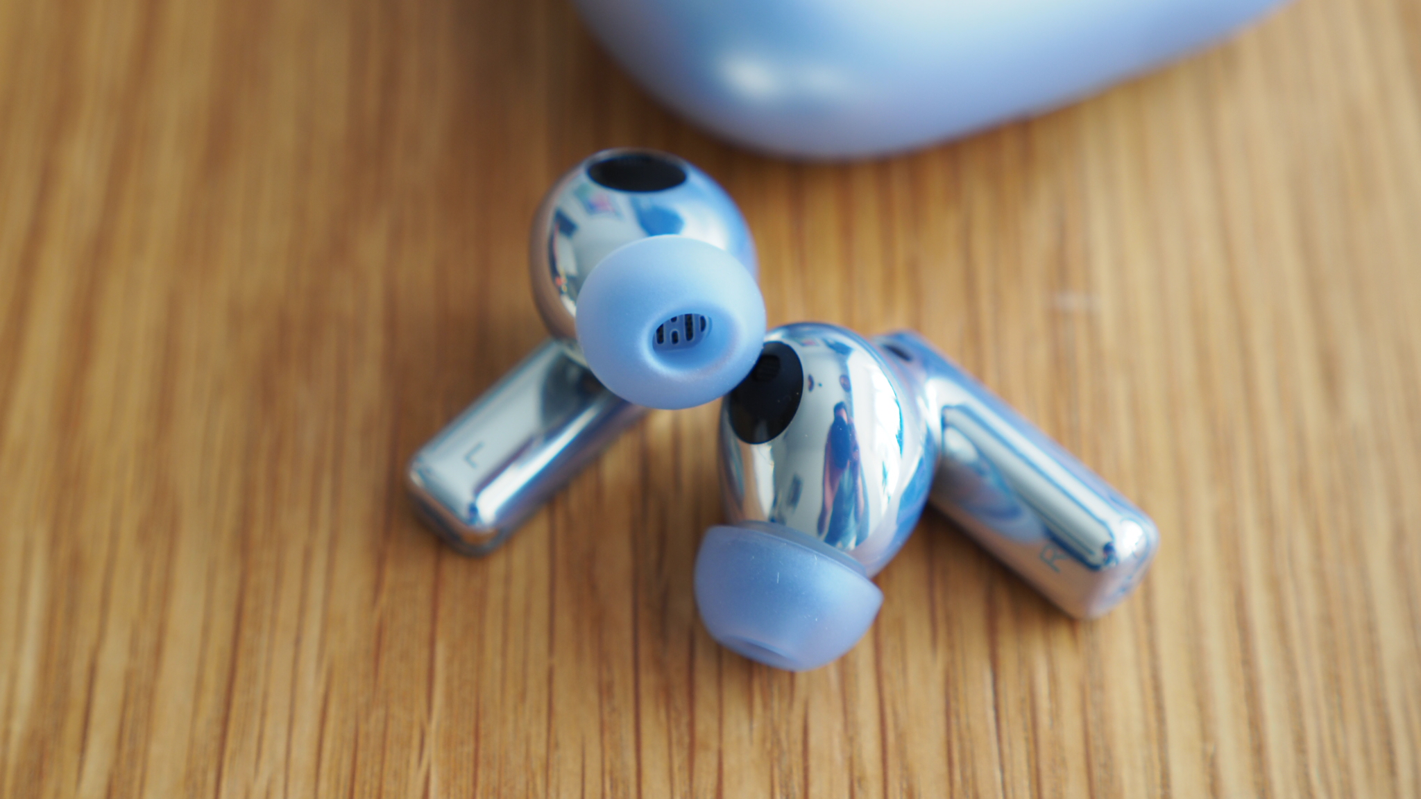 Huawei Pro 2 Android's AirPods Pro | T3