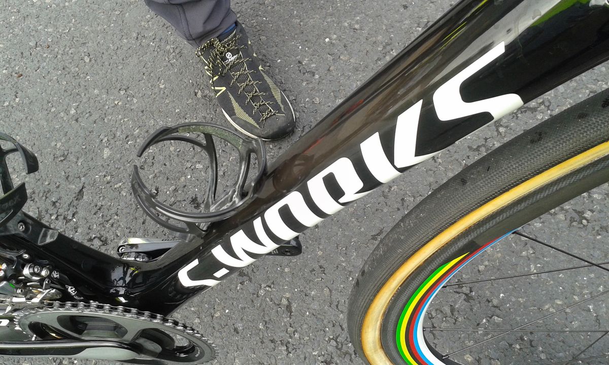 There's no fancy point job on the Roubaix, just a black and white scheme