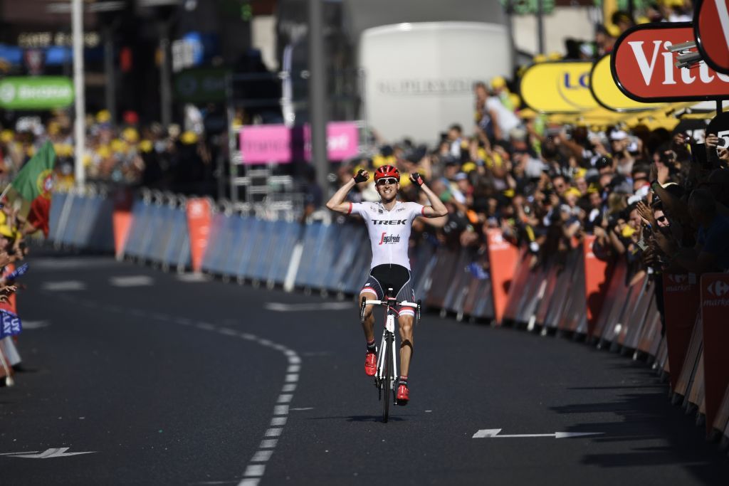 Bauke Mollema rolling down the finishing straight to claim stage 15 of the Tour de France