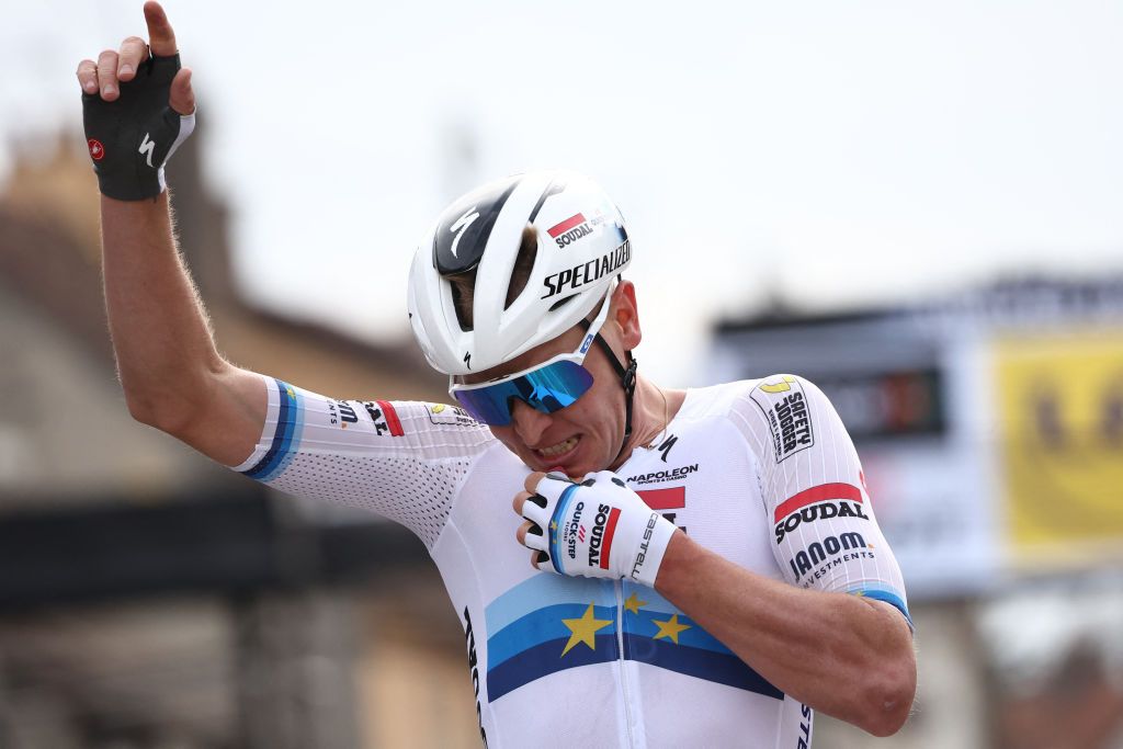 Tim Merlier (Soudal-Quickstep) wins stage 1 of Paris-Nice 2025
