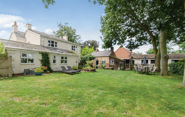 new-the-villa-ar4361-1