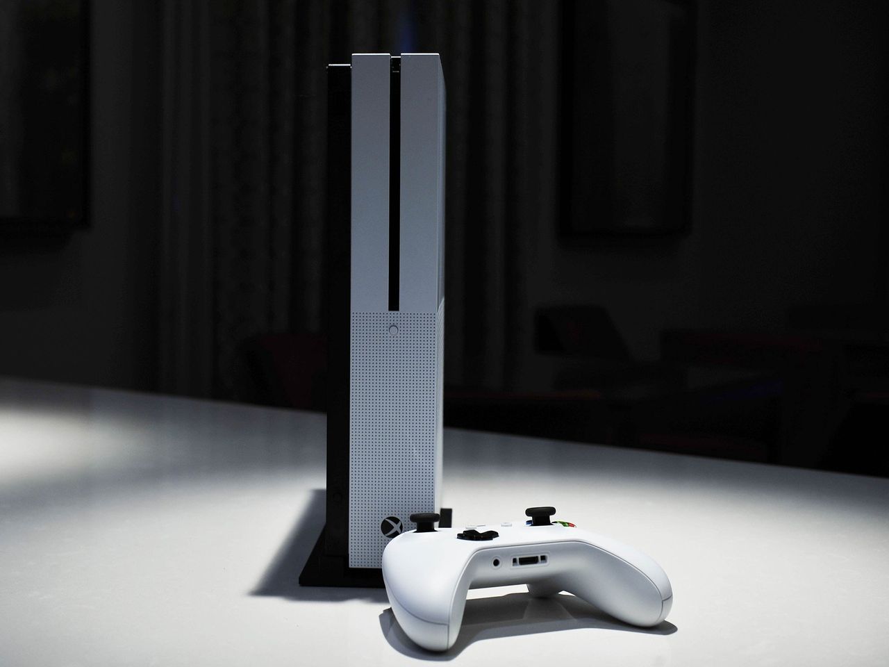Xbox One S