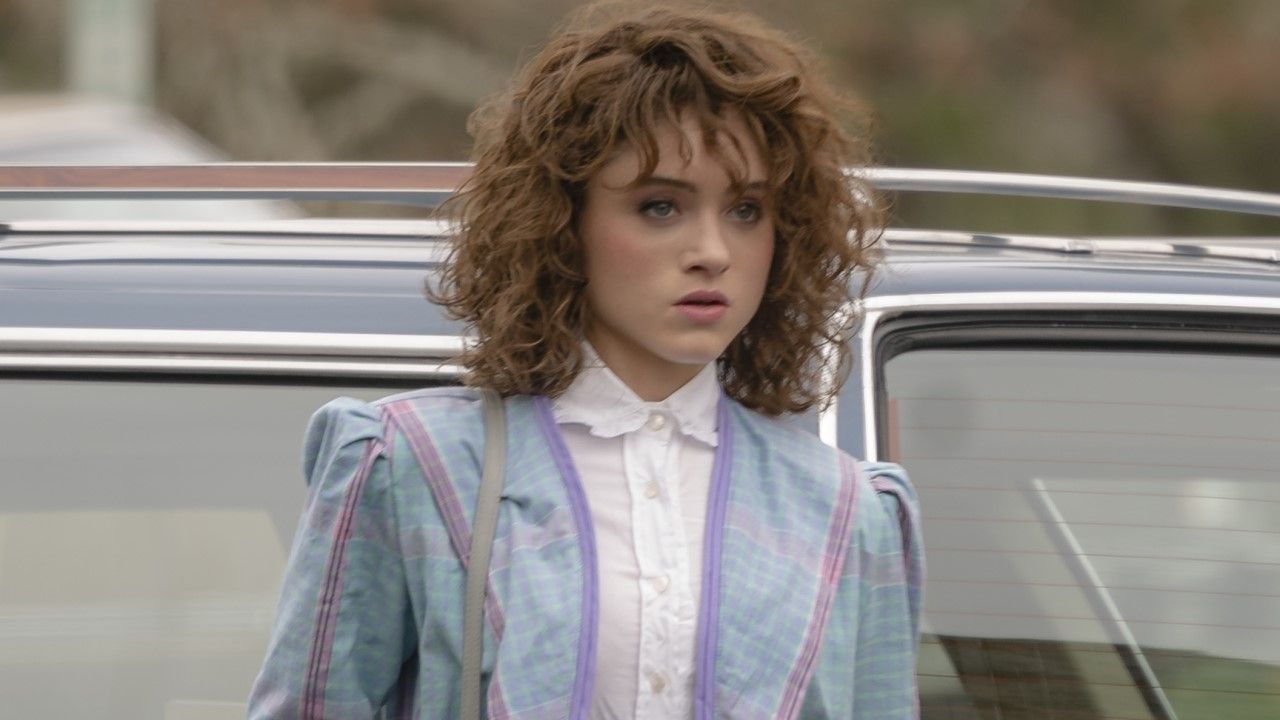 See Stranger Things’ Natalia Dyer Get Hilariously Grilled By Megan Thee ...