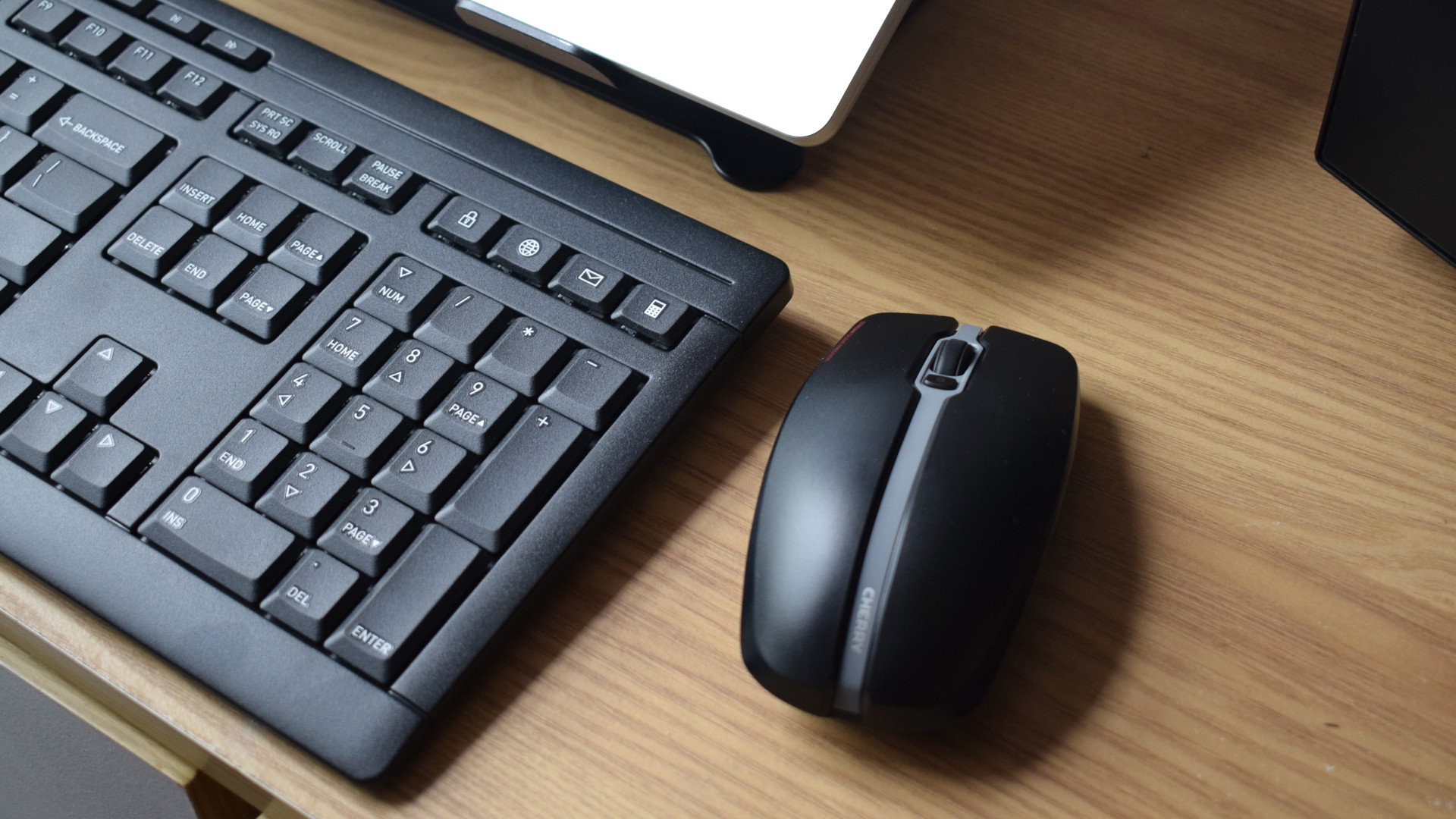 Cherry Stream Desktop Keyboard and Mouse combo review photos