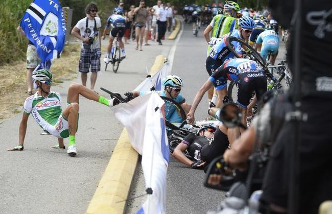 Tour De France Crash And Injury Update After Stage 1 Cyclingnews Tour De France Crash And Injury Update After Stage 1 Cyclingnews