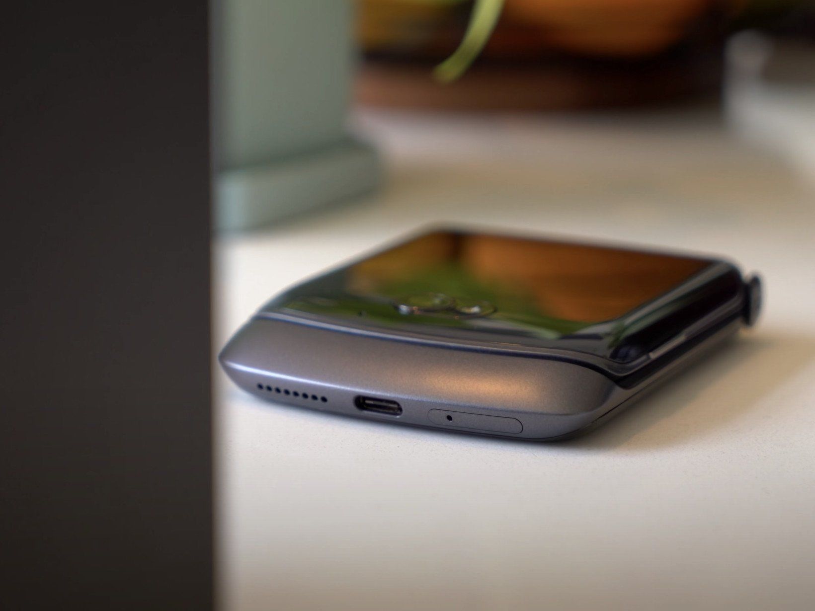This Motorola Razr 5G got destroyed and cost $1000 to repair, but it's ...