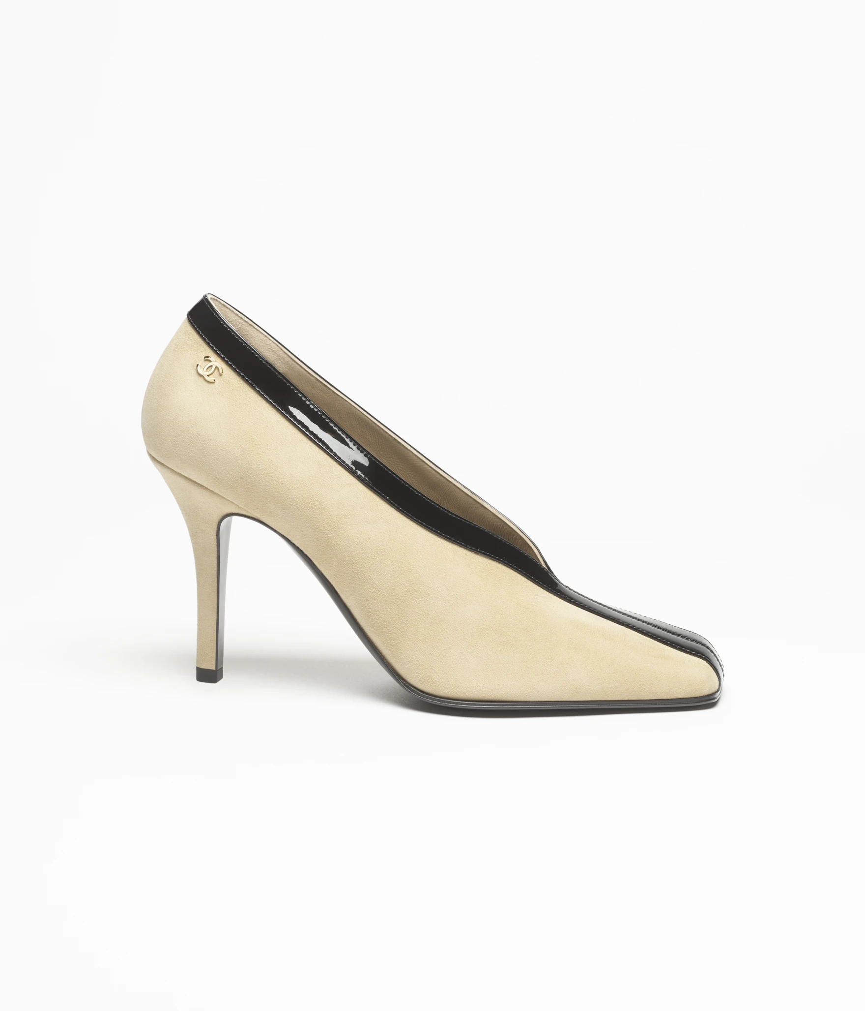 CHANEL, Pumps