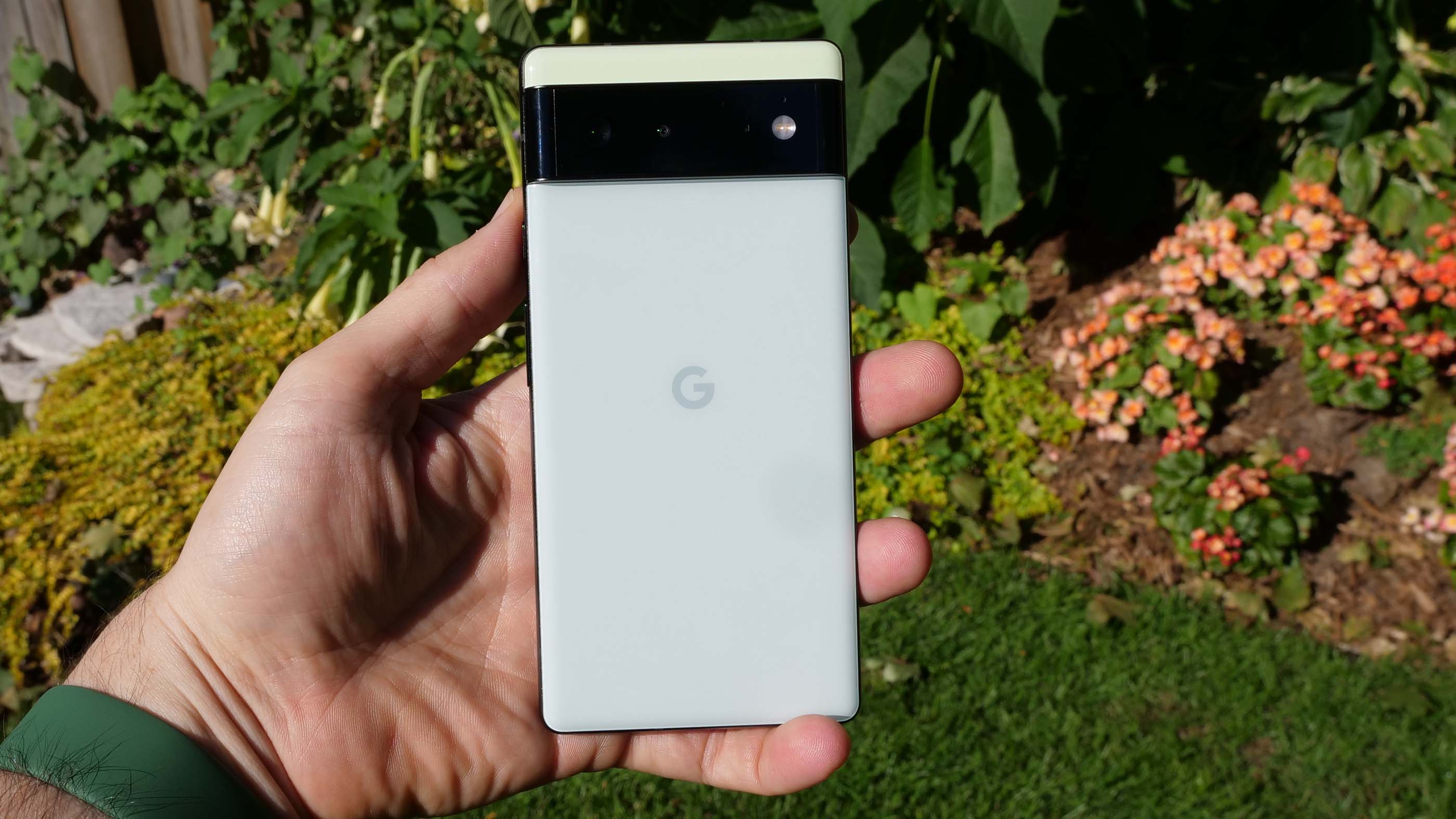 でなっとワ ヤフオク! - au Google Pixel6 8GB/128GB Sorta Seafoam