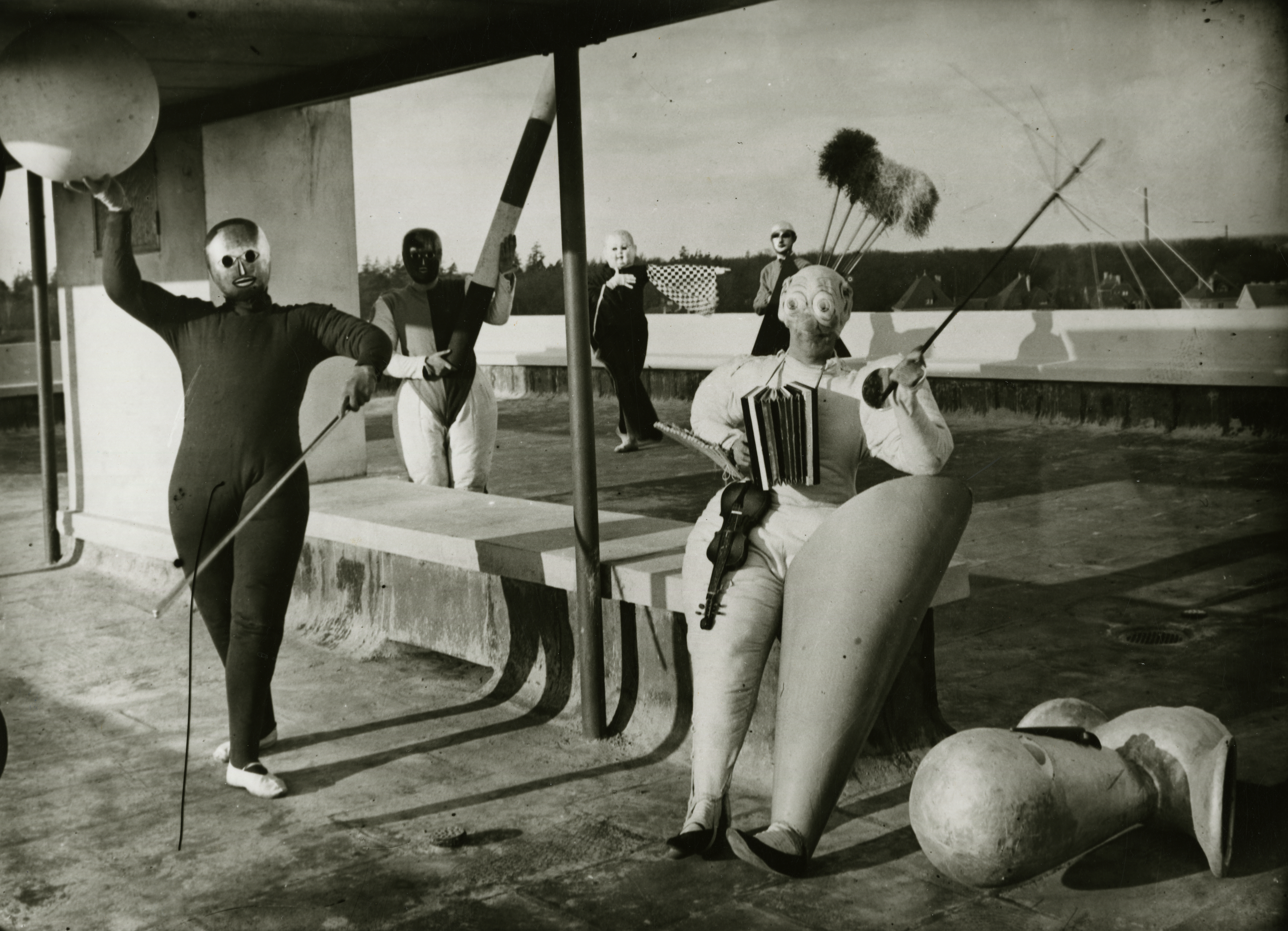 Bauhaus stage, Pantomime ‘Treppenwitz’ by OskarSchlemmer on the roof of the studio building, 1927