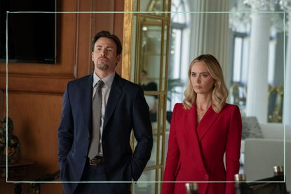 Chris Evans and Emily Blunt in Pain Hustlers on Netflix