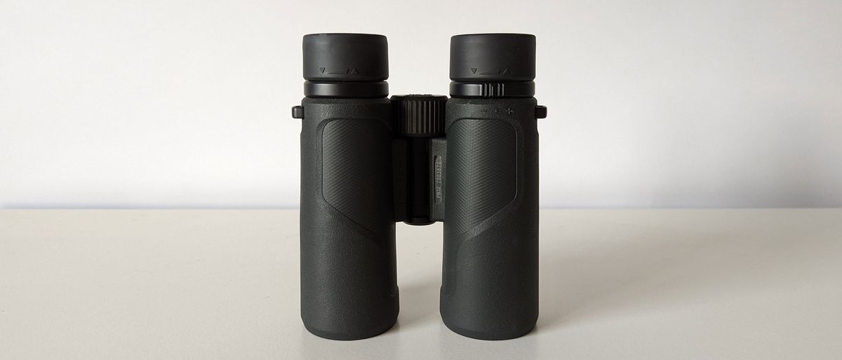 A wide view of the whole binocular