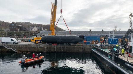 The Mk 48 heavyweight torpedo mounted on the XV Excalibur, an uncrewed underwater vessel